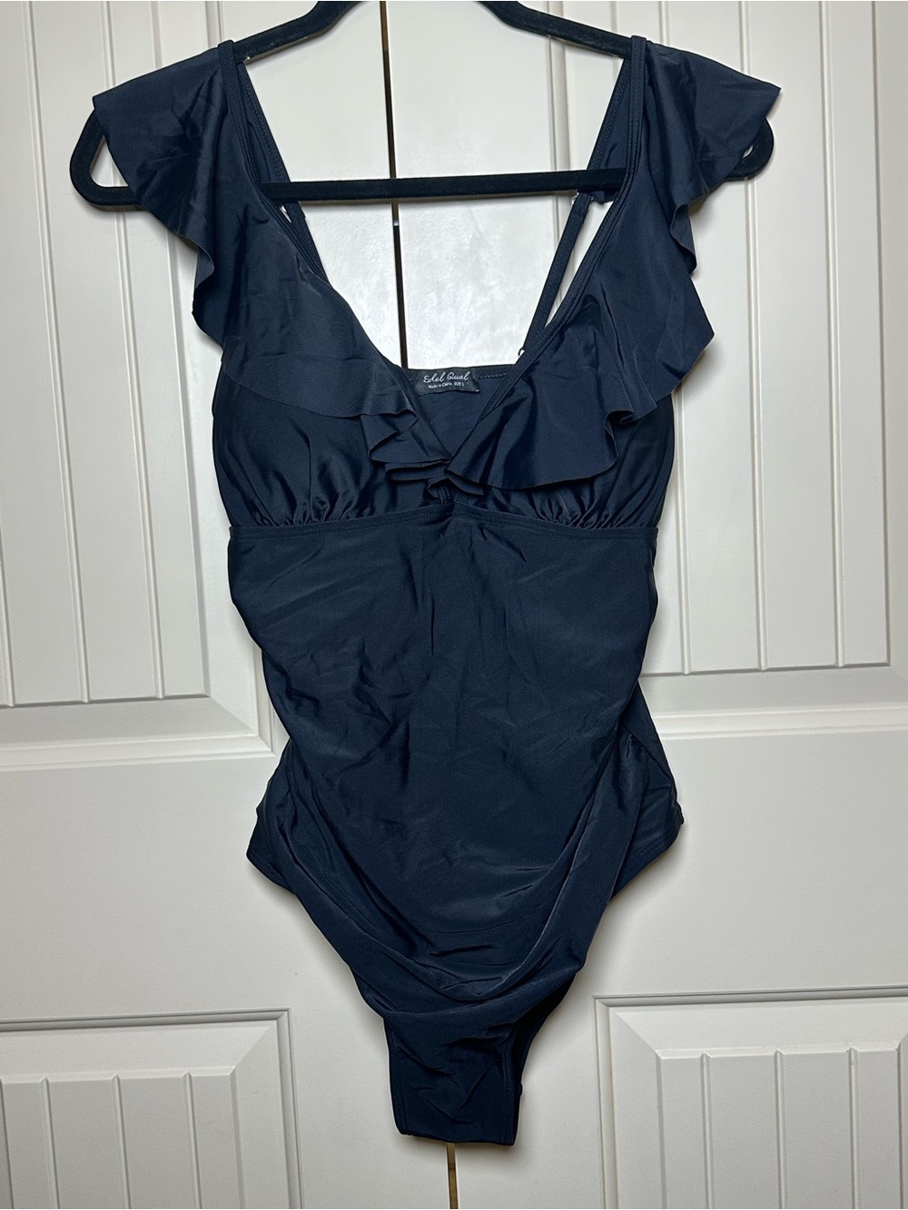Edel Qual Women’s One Piece Black Swimsuit With Ruffle Accent And Ruched Sides L - Picture 3 of 15